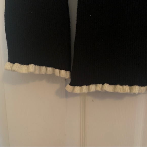 CUTE 90S RIBBED SWEATER FLARE SLEEVES - Picture 2 of 4